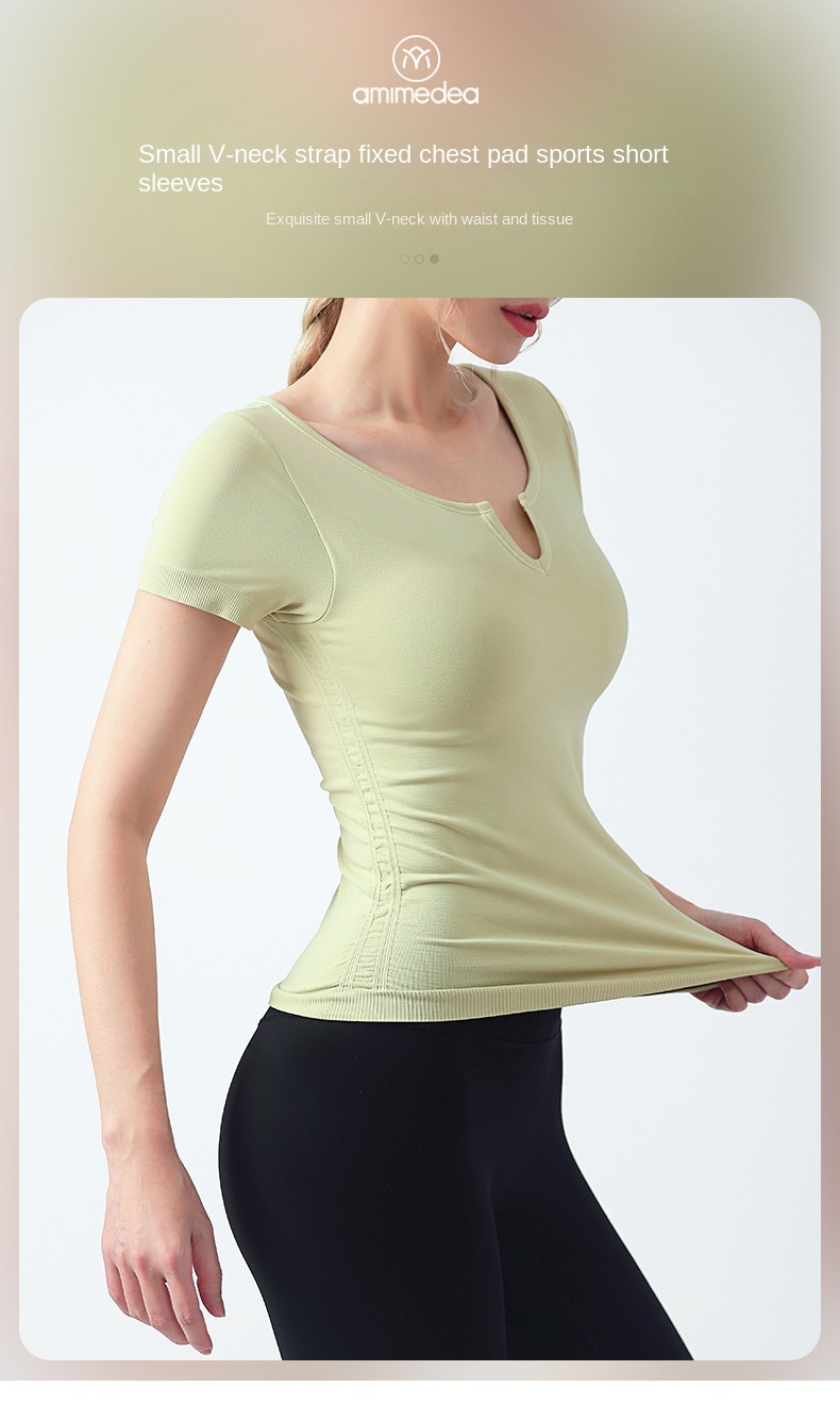 Slim Fit Yoga Top with Built-in Cups