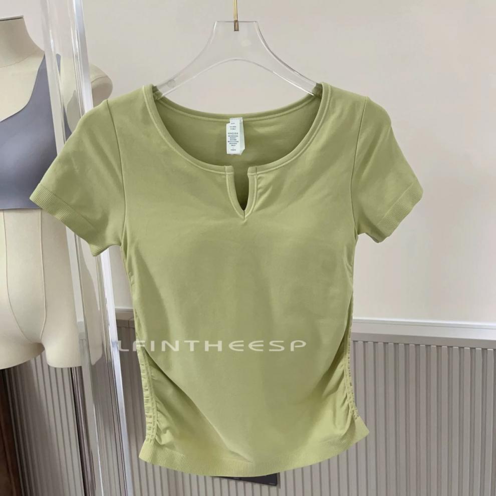 Slim Fit Yoga Top with Built-in Cups