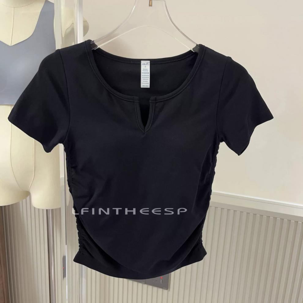 Slim Fit Yoga Top with Built-in Cups