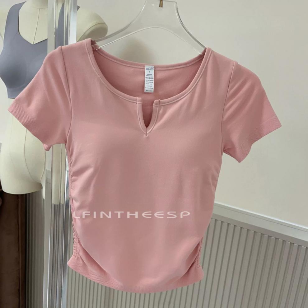 Slim Fit Yoga Top with Built-in Cups