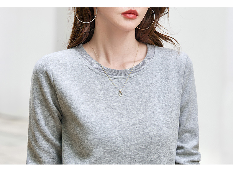 Cozy Women's Long Sleeve Sweatshirt
