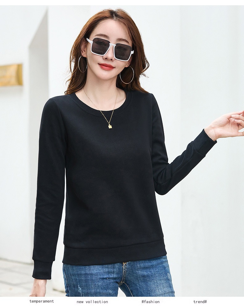 Cozy Women's Long Sleeve Sweatshirt