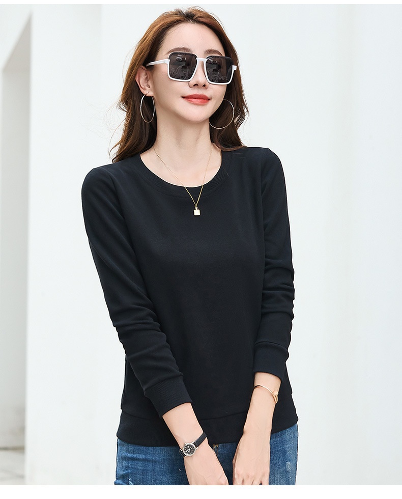 Cozy Women's Long Sleeve Sweatshirt