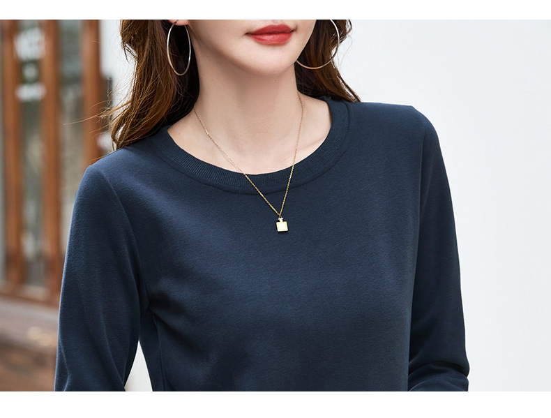 Cozy Women's Long Sleeve Sweatshirt