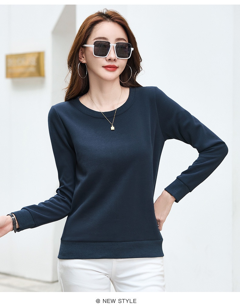 Cozy Women's Long Sleeve Sweatshirt