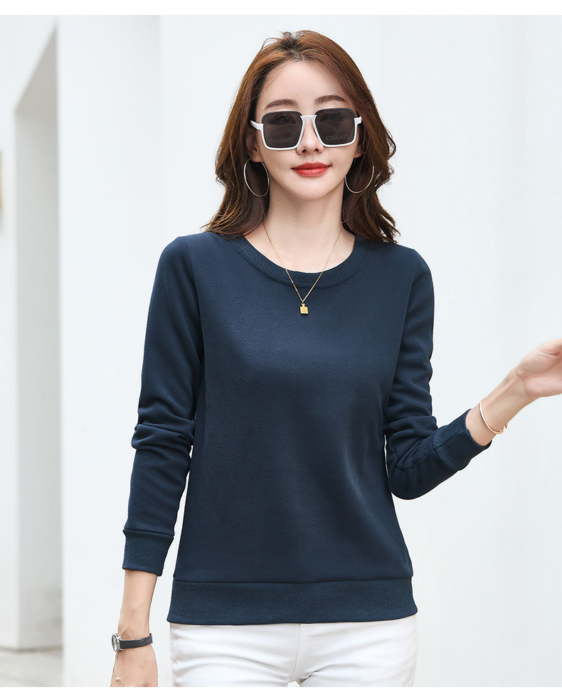 Cozy Women's Long Sleeve Sweatshirt
