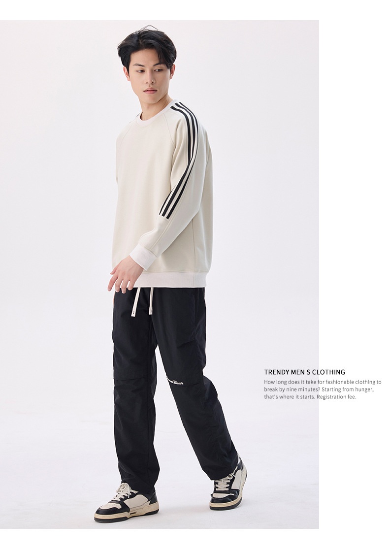 Autumn and Winter New Striped Round Neck Sweatshirt for Men, Loose Comfortable Casual Couple Style