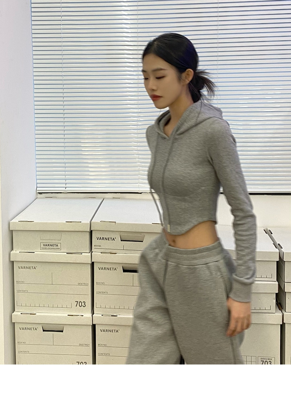 Fashionable Gray Hoodie Top